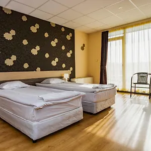 Hotel City מלון בורגאס